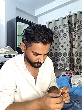avi007p online show from June 13, 2026, 7:56 pm