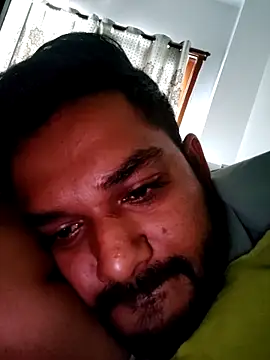 avi007p online show from September 14, 2025, 10:26 am