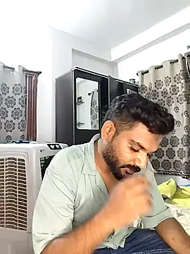 avi007p online show from June 12, 2026, 6:27 pm