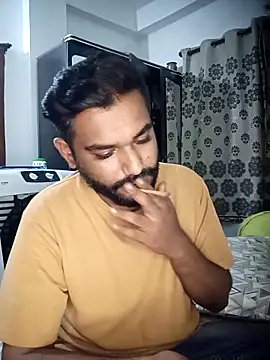 avi007p online show from June 19, 2026, 5:19 pm