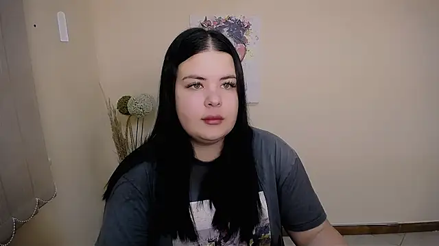 Snapshot of _Trisha_li chatting on September 13, 2025, 6:24 am  Trisha li online show from September 13, 2025, 6:24 am