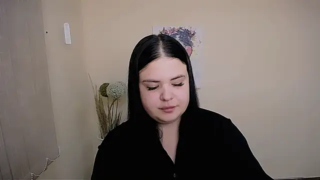 Snapshot of _Trisha_li chatting on September 15, 2025, 2:06 pm  Trisha li online show from September 15, 2025, 2:06 pm