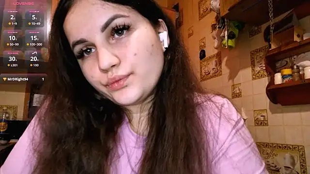 DierdreCousineau online show from December 15, 2025, 7:14 am