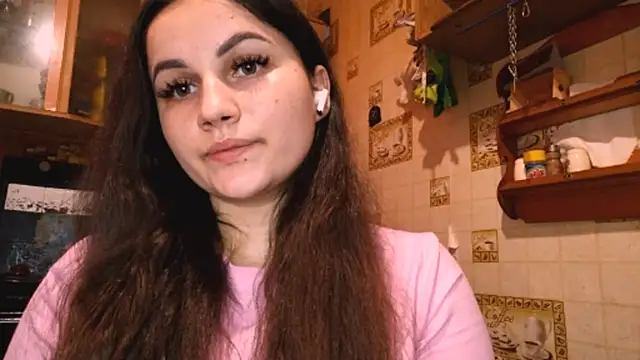 DierdreCousineau online show from November 20, 2025, 11:00 am