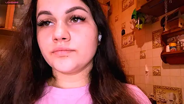 DierdreCousineau online show from December 5, 2025, 10:14 am