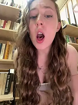 FroggyAnna online show from April 11, 2026, 6:22 pm