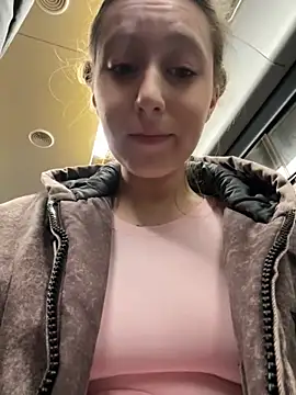 Snapshot of FroggyAnna chatting on November 12, 2025, 3:38 pm FroggyAnna online show from November 12, 2025, 3:38 pm