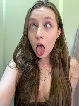 Snapshot of FroggyAnna chatting on May 20, 2026, 3:20 pm FroggyAnna online show from May 20, 2026, 3:20 pm