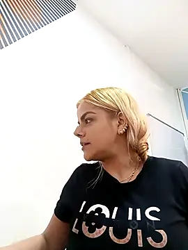 Alanna Grays online show from November 26, 2025, 4:29 pm