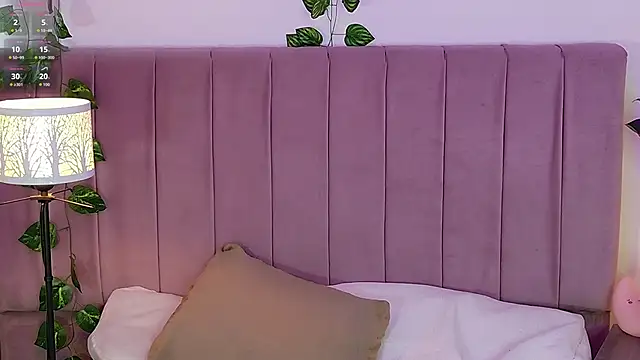 Snapshot of VioletBlacke_ chatting on November 11, 2025, 2:45 pm VioletBlacke online show from November 11, 2025, 2:45 pm