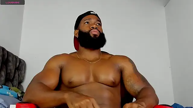 Snapshot of james_musclebbc chatting on March 20, 2026, 12:28 pm james musclebbc online show from March 20, 2026, 12:28 pm