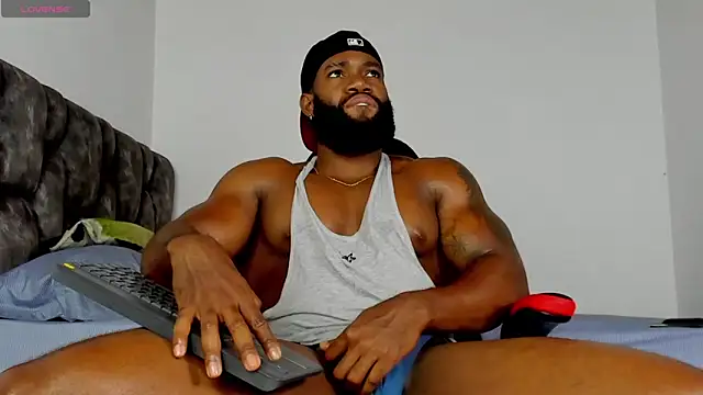Snapshot of james_musclebbc chatting on March 28, 2026, 10:55 pm james musclebbc online show from March 28, 2026, 10:55 pm