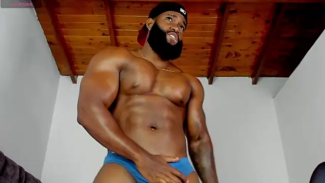 Snapshot of james_musclebbc chatting on March 18, 2026, 11:13 am james musclebbc online show from March 18, 2026, 11:13 am