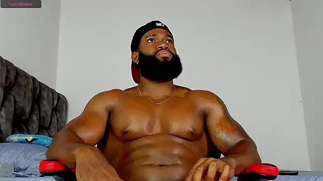 Snapshot of james_musclebbc chatting on March 18, 2026, 11:27 pm james musclebbc online show from March 18, 2026, 11:27 pm