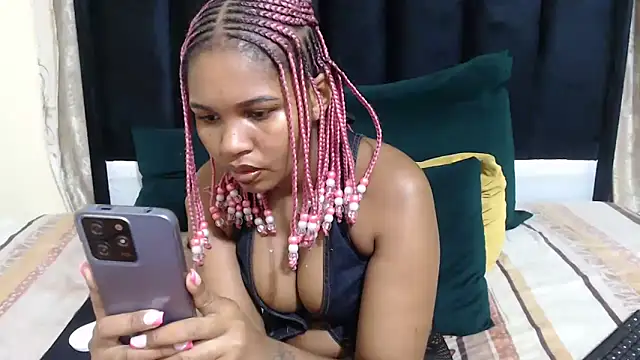 Snapshot of Hotsexyberry21 chatting on October 11, 2025, 5:25 pm Hotsexyberry21 online show from October 11, 2025, 5:25 pm