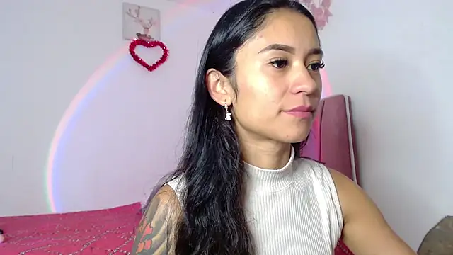 Snapshot of Liahdiaz_ chatting on September 19, 2025, 12:42 pm Liahdiaz online show from September 19, 2025, 12:42 pm