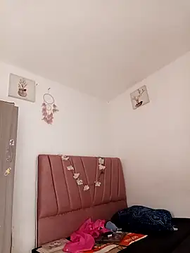 Liahdiaz  online show from December 16, 2025, 4:55 pm