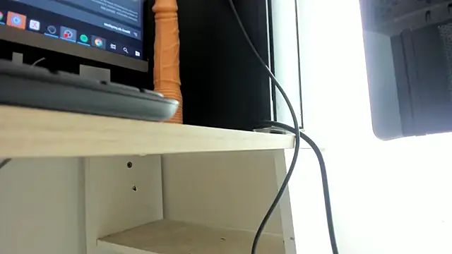 Snapshot of galactica_ chatting on October 29, 2025, 11:42 am galactica online show from October 29, 2025, 11:42 am