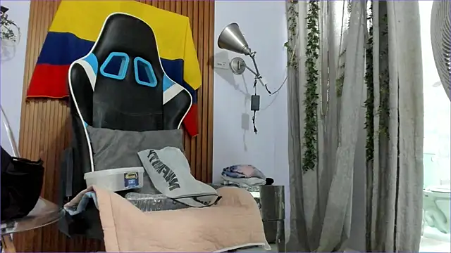 Snapshot of galactica_ chatting on September 13, 2025, 11:32 am galactica online show from September 13, 2025, 11:32 am