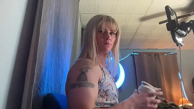 lexibooty online show from October 23, 2025, 9:08 am