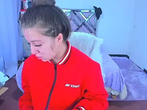 Snapshot of Luna_Analya chatting on October 23, 2025, 10:36 am Luna Analya online show from October 23, 2025, 10:36 am