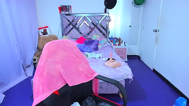 Luna Analya online show from March 26, 2026, 9:56 pm