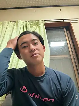 Snapshot of shoma2003 chatting on October 31, 2025, 2:02 pm shoma2003 online show from October 31, 2025, 2:02 pm