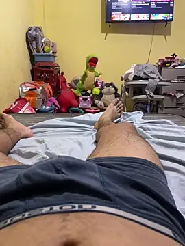 Snapshot of Luisfenaso chatting on February 7, 2026, 3:25 am Luisfenaso online show from February 7, 2026, 3:25 am