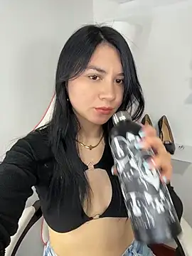 Snapshot of sofi_sweet_7 chatting on July 3, 2026, 7:09 pm sofi sweet 7 online show from July 3, 2026, 7:09 pm