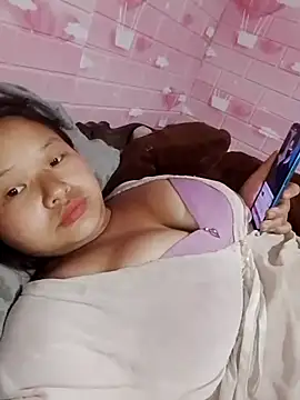 Snapshot of girl-babi chatting on April 4, 2026, 7:26 am girl-babi online show from April 4, 2026, 7:26 am