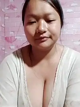 Snapshot of girl-babi chatting on April 23, 2026, 12:29 pm girl-babi online show from April 23, 2026, 12:29 pm
