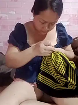 Snapshot of girl-babi chatting on April 10, 2026, 12:56 pm girl-babi online show from April 10, 2026, 12:56 pm