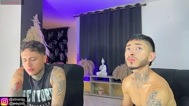 tattoguys cums online show from November 5, 2025, 3:31 am