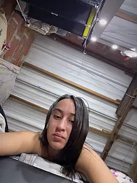 Snapshot of RAKEL37 chatting on April 12, 2026, 6:05 am RAKEL37 online show from April 12, 2026, 6:05 am