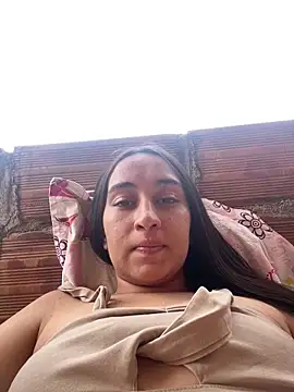 Snapshot of RAKEL37 chatting on May 23, 2026, 6:51 pm RAKEL37 online show from May 23, 2026, 6:51 pm