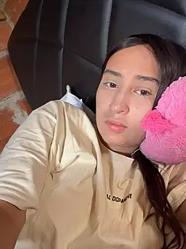 Snapshot of RAKEL37 chatting on March 28, 2026, 3:35 pm RAKEL37 online show from March 28, 2026, 3:35 pm