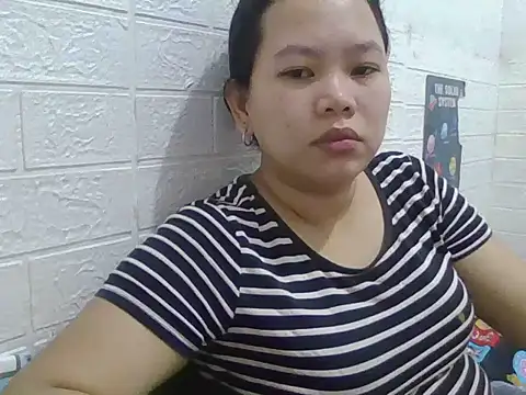 Sweeetpinay online show from July 14, 2026, 2:05 am