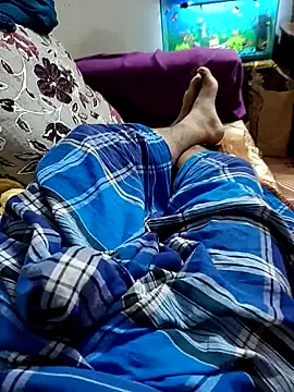 maddy3108 online show from April 23, 2026, 3:24 am