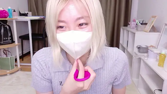 Nana  ch online show from June 29, 2026, 4:28 pm