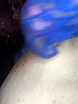 Snapshot of Courdles chatting on November 16, 2025, 7:57 am Courdles online show from November 16, 2025, 7:57 am