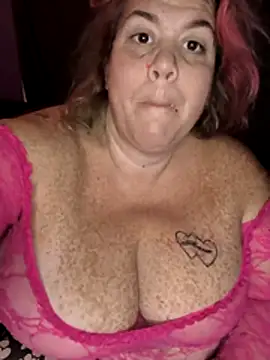 Snapshot of Courdles chatting on November 30, 2025, 7:31 am Courdles online show from November 30, 2025, 7:31 am