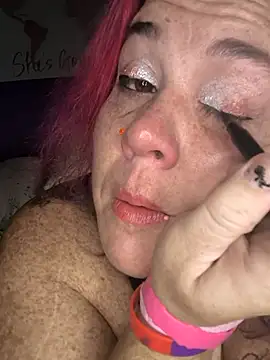 Snapshot of Courdles chatting on November 16, 2025, 9:30 pm Courdles online show from November 16, 2025, 9:30 pm