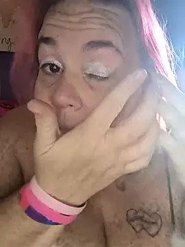 Snapshot of Courdles chatting on November 30, 2025, 8:09 pm Courdles online show from November 30, 2025, 8:09 pm