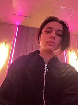 Snapshot of VioletAsh chatting on January 6, 2026, 4:16 am VioletAsh online show from January 6, 2026, 4:16 am