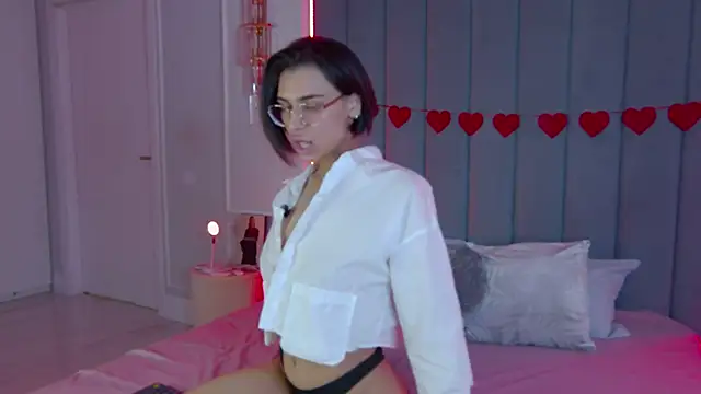 Snapshot of VioletAsh chatting on February 23, 2026, 4:47 am VioletAsh online show from February 23, 2026, 4:47 am