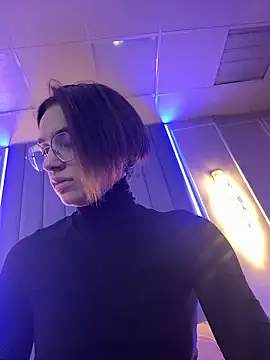 Snapshot of VioletAsh chatting on January 10, 2026, 4:19 am VioletAsh online show from January 10, 2026, 4:19 am