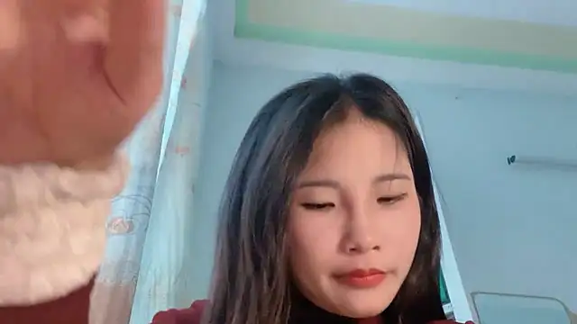 Snapshot of hello_mie chatting on December 19, 2025, 2:26 am hello mie online show from December 19, 2025, 2:26 am