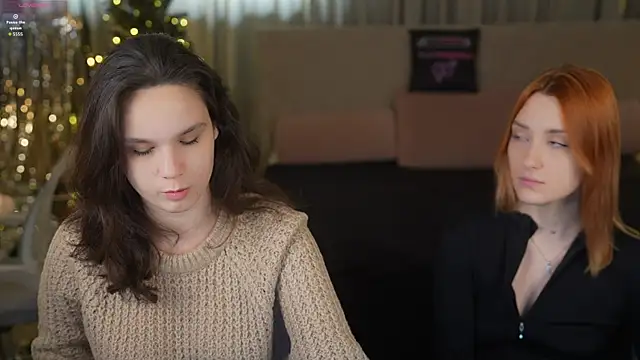 Snapshot of Cleo054 chatting on December 17, 2025, 11:37 am Cleo054 online show from December 17, 2025, 11:37 am