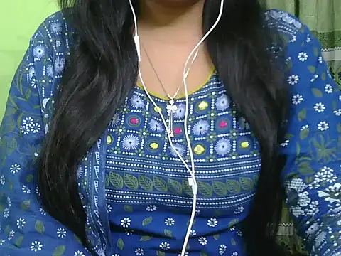 Snapshot of fairy_queen07 chatting on May 28, 2026, 6:03 pm fairy queen07 online show from May 28, 2026, 6:03 pm