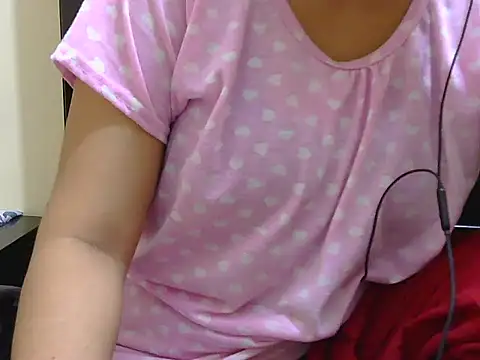 Snapshot of fairy_queen07 chatting on October 1, 2025, 7:57 am fairy queen07 online show from October 1, 2025, 7:57 am